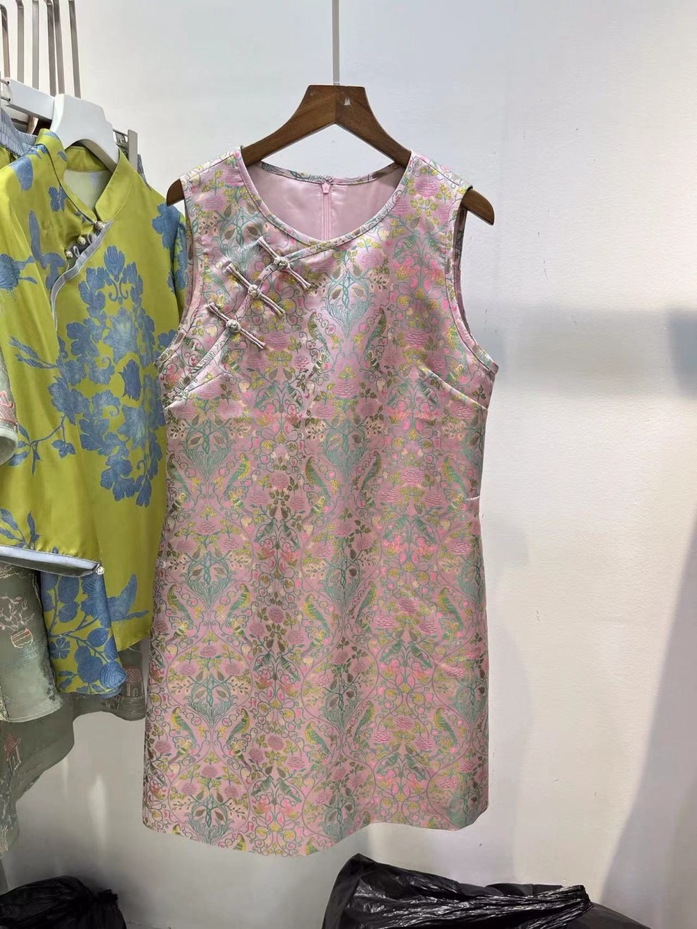 Sleeveless Pink Brocade Shift Dress with Mandarin Detail